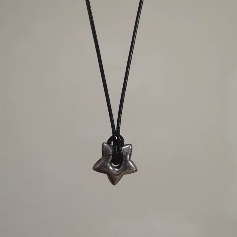 Collier gothique avec pendentif étoile creuse, corde en cuir Vintage, bijoux à la mode pour femmes e