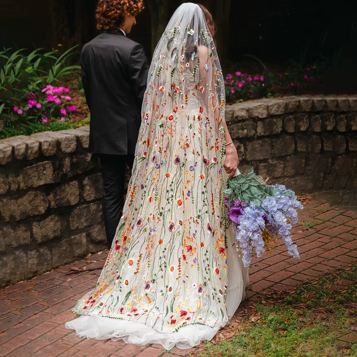 Voiles colorés romantiques pour mariée, dentelle brodée, Non traditionnels, personnalisés, fleurs, c