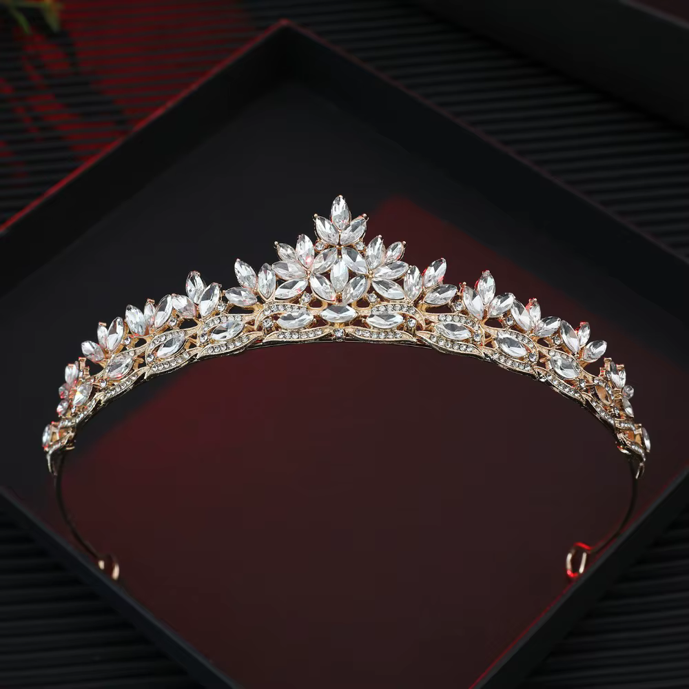 Couronne de cristal baroque étincelante, magnifique et élégante, diadème de reine baroque, diadème d