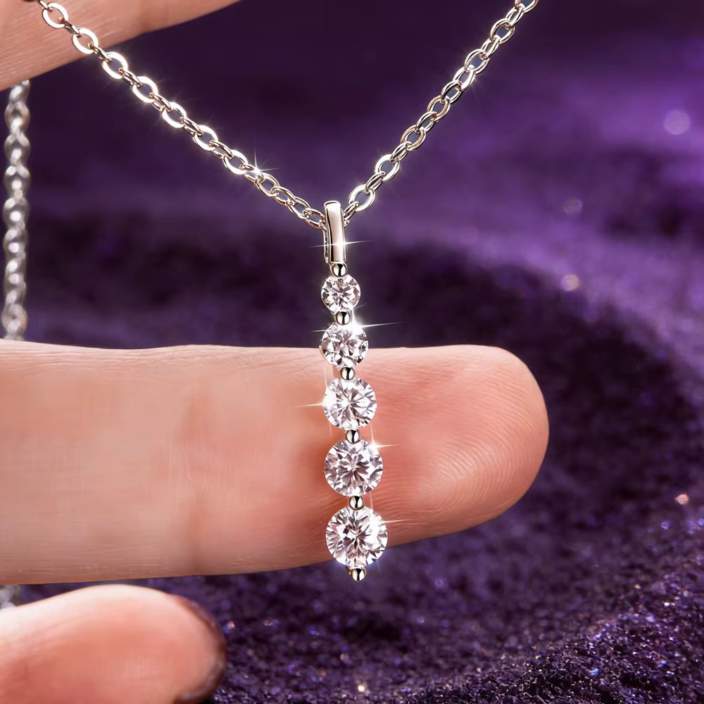 Collier pendentif IOGOU en or 14 carats rempli d'or, moissanite ronde couleur D 0,92 carats, pour fe