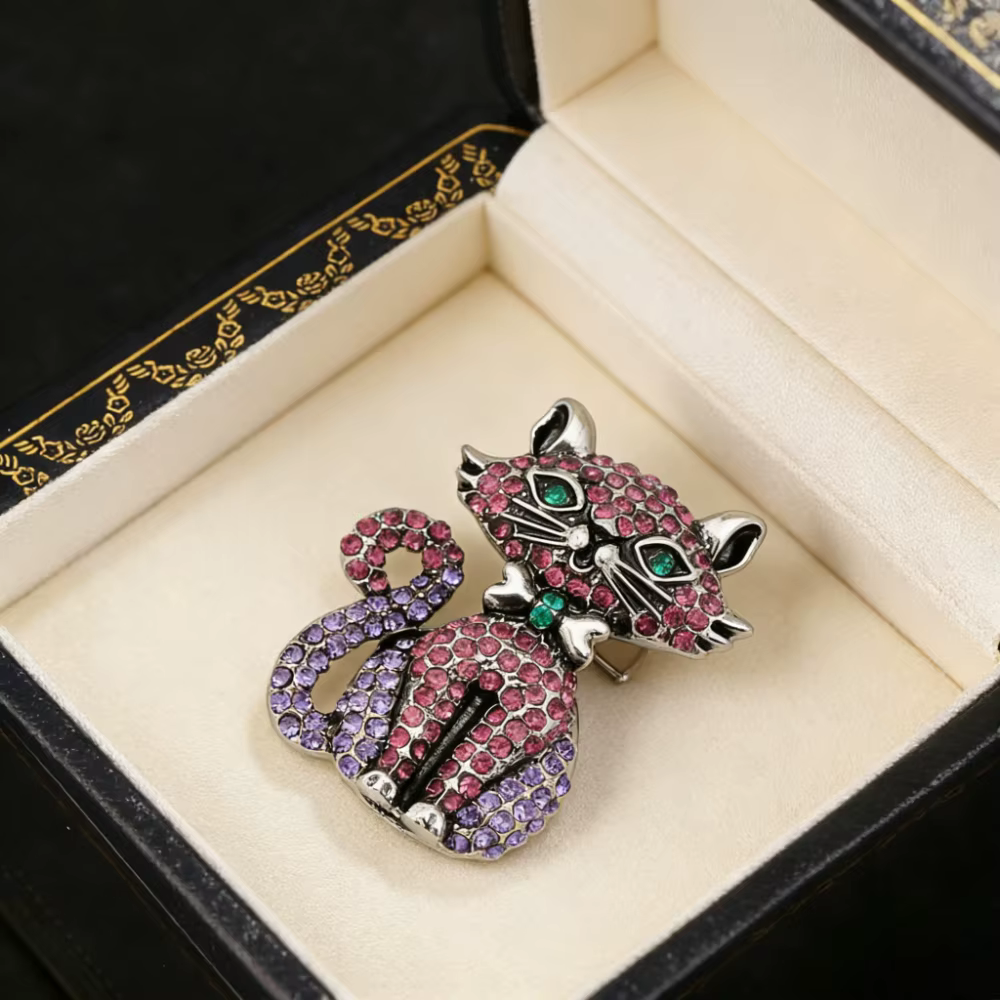 Broches de luxe baroques en forme de chat pour femmes et hommes, bijoux élégants, cadeaux pour maria