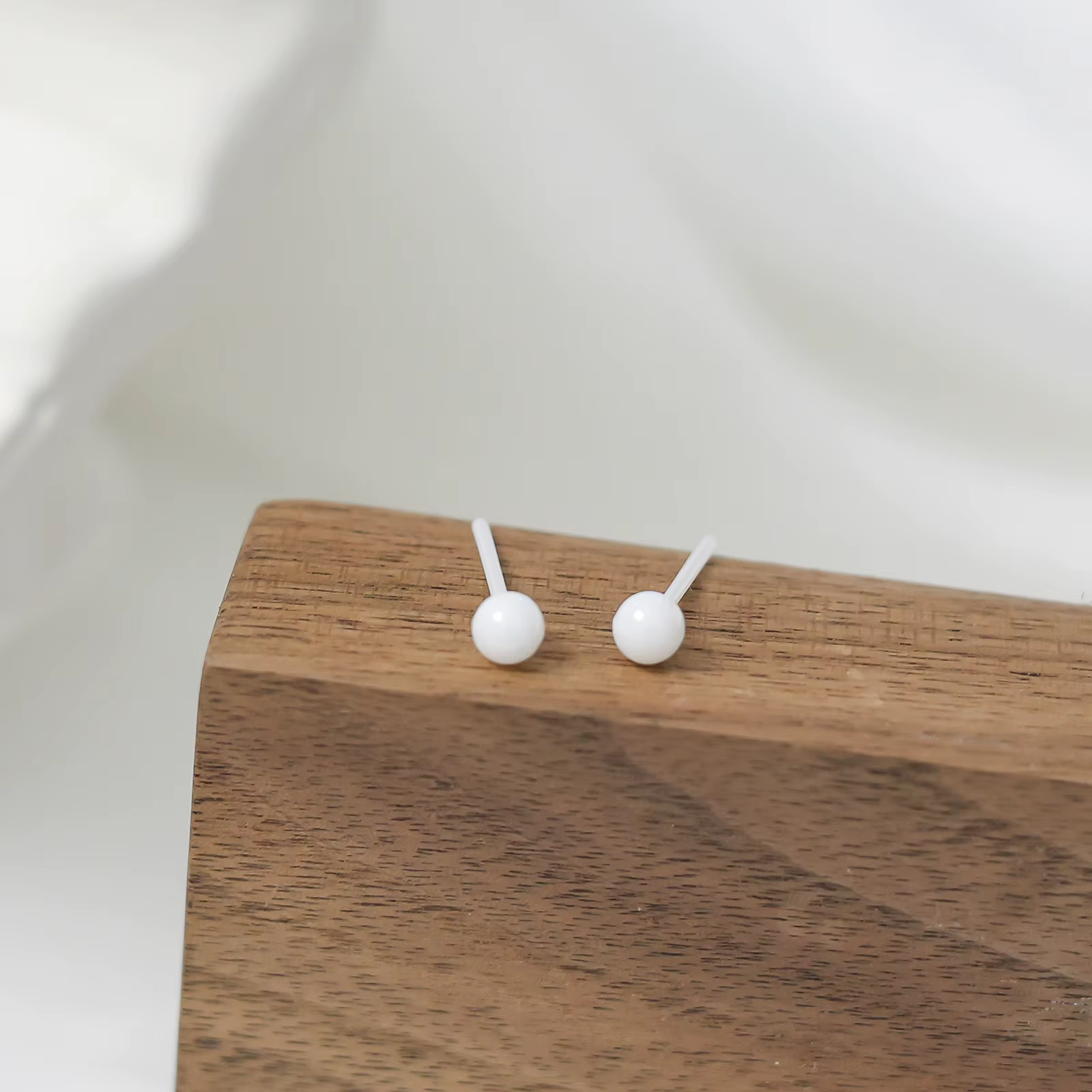 Boucles d'oreilles bio-céramique en résine rouge pour femmes, élégantes, fleur de Rose, Design minim