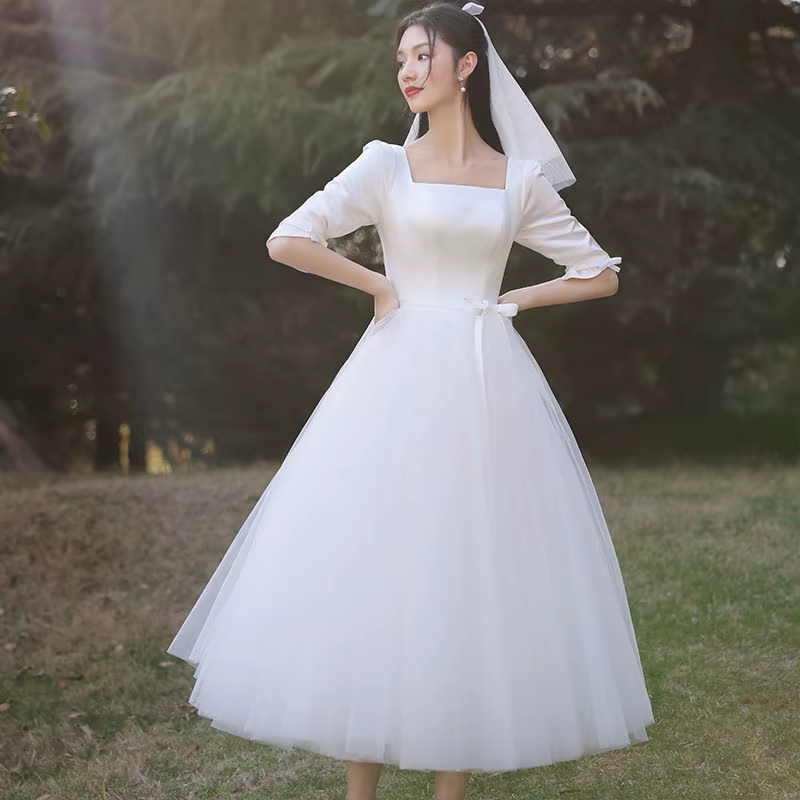 Robe de Mariée Légère et Petite à Manches Mi-sulf, Style Hepburn Français, Voile d'Extérieur Élégant