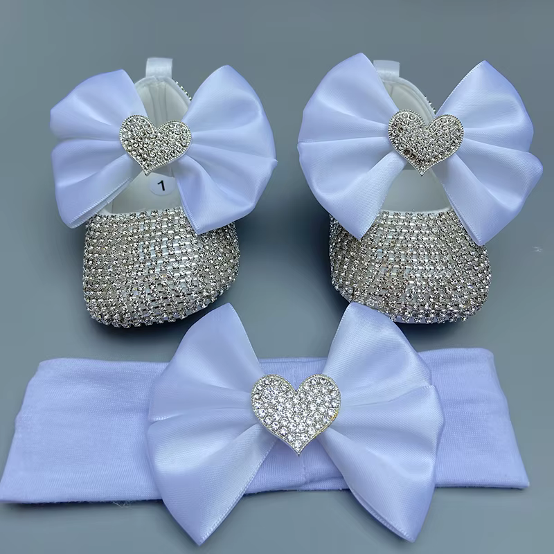 Races Bling Baby Diamonds and Pearl Chaussures de paupières, Strass de perle personnalisés, Annivers