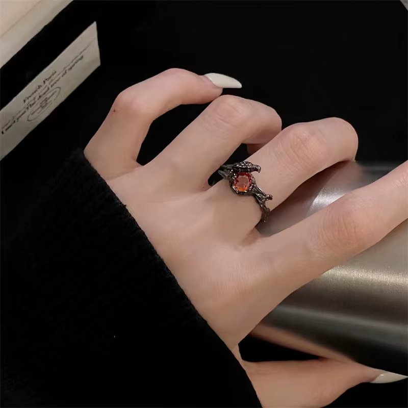 Collier Punk avec pendentif corbeau en cristal rouge pour femmes et hommes, gothique, créatif, Anima