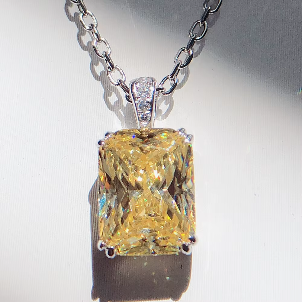 Pendentif en Or Blanc group 18K pour Femme, Collier Rectangulaire en Diamant Jaune Clair Radieux 3CT