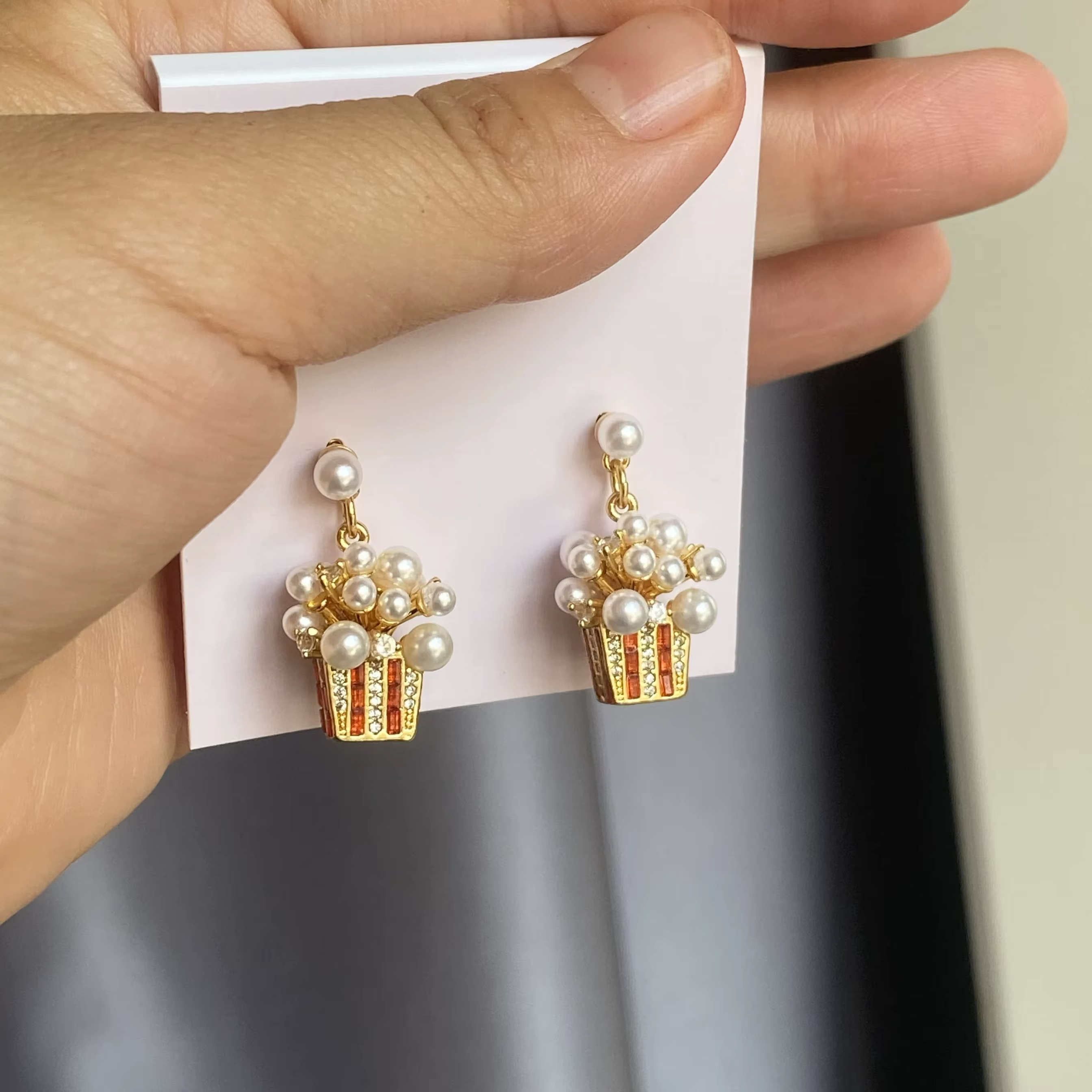 Ensemble de bijoux VKVVA élégant et tendance avec perles popcorn et zircon, boucles d'oreilles et co