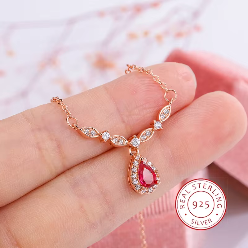 Collier exquis pour femmes, pendentif en Zircon rouge incrusté d'or 18 carats, chaîne de pull en for