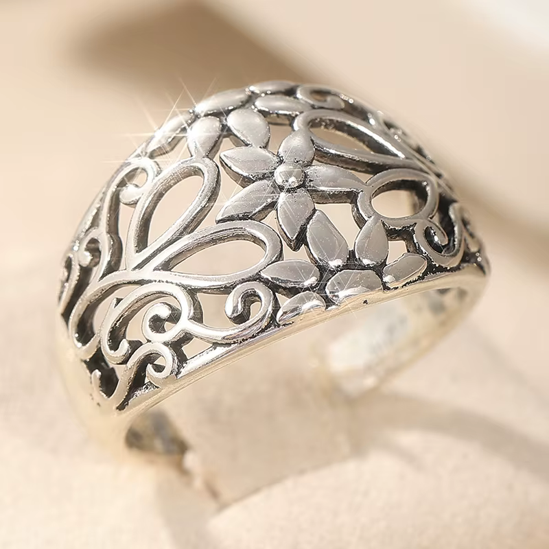 Bague vintage pour femme, sculptée à la main, motif floral, couleur argent, métal, géométrique, pour