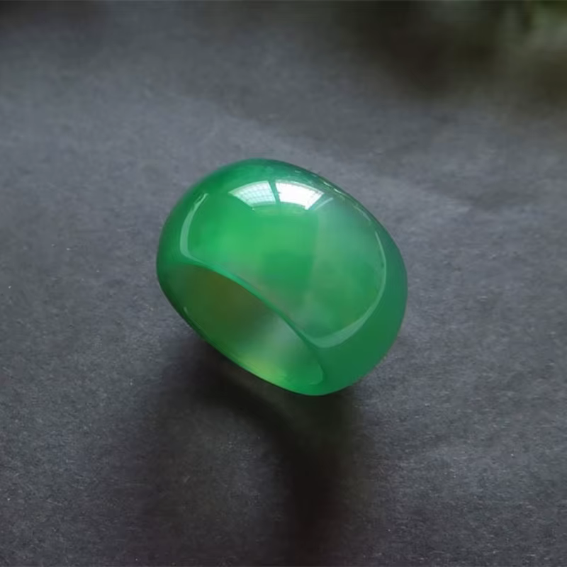 Bague ronde en calcédoine verte chinoise naturelle sculptée à la main, bijoux Boutique de mode pour 