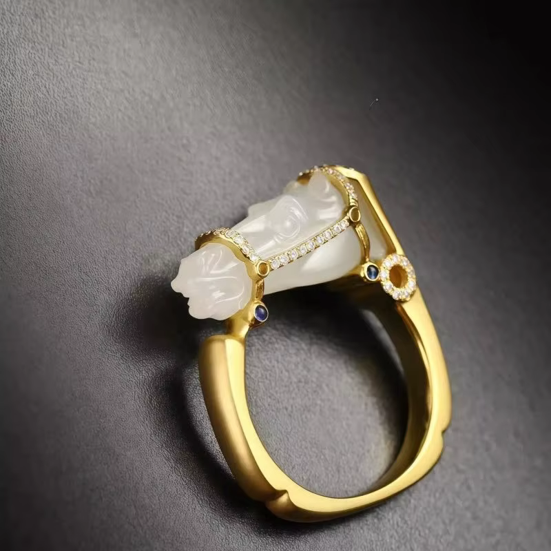 Nouvelle bague tête de cheval 2026, an de naissance, luxe léger haut de gamme, mode vintage, bague s