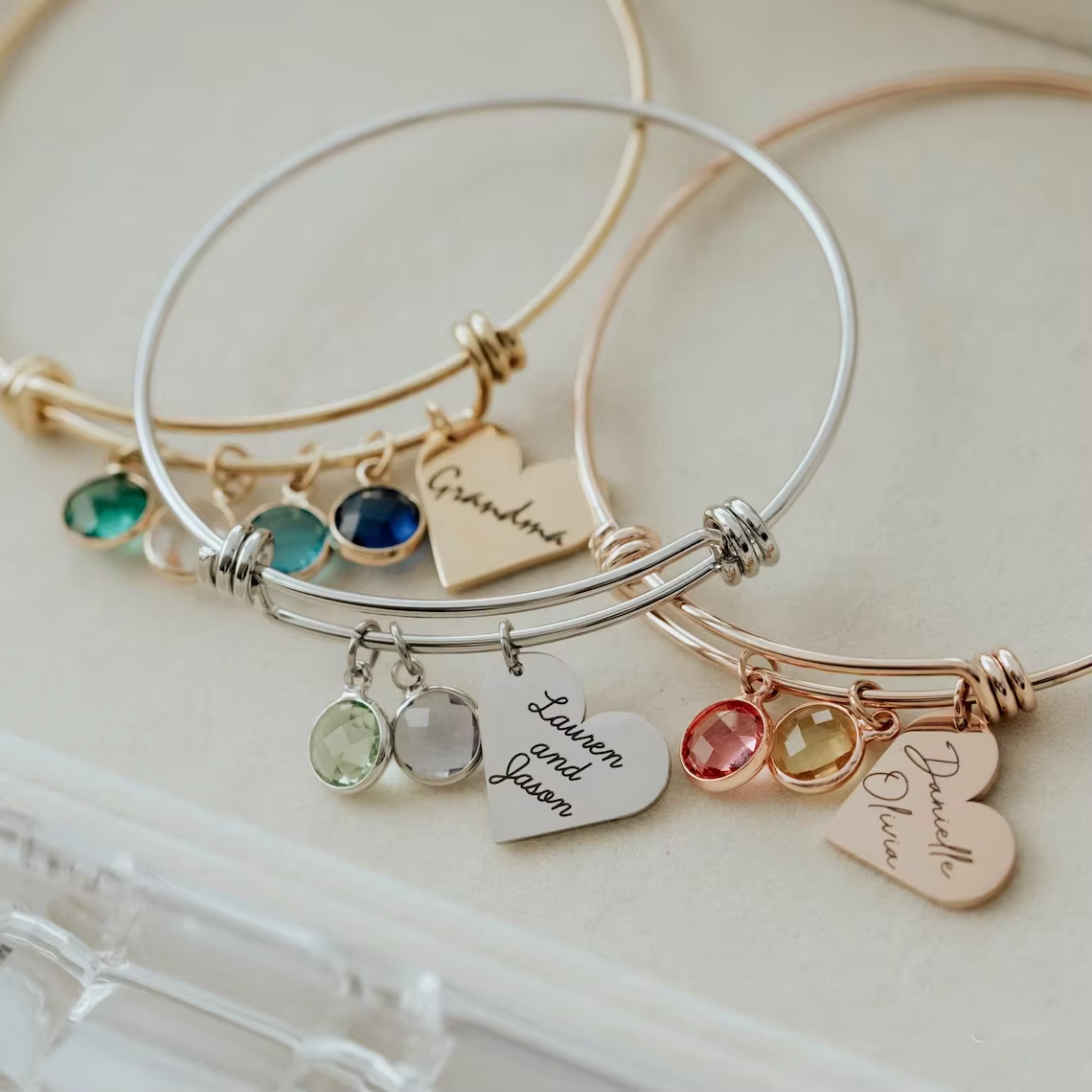 Bracelet personnalisé avec pierre de naissance