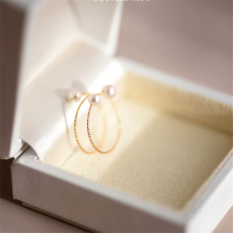 Bague en perles naturelles faites à la main pour femme