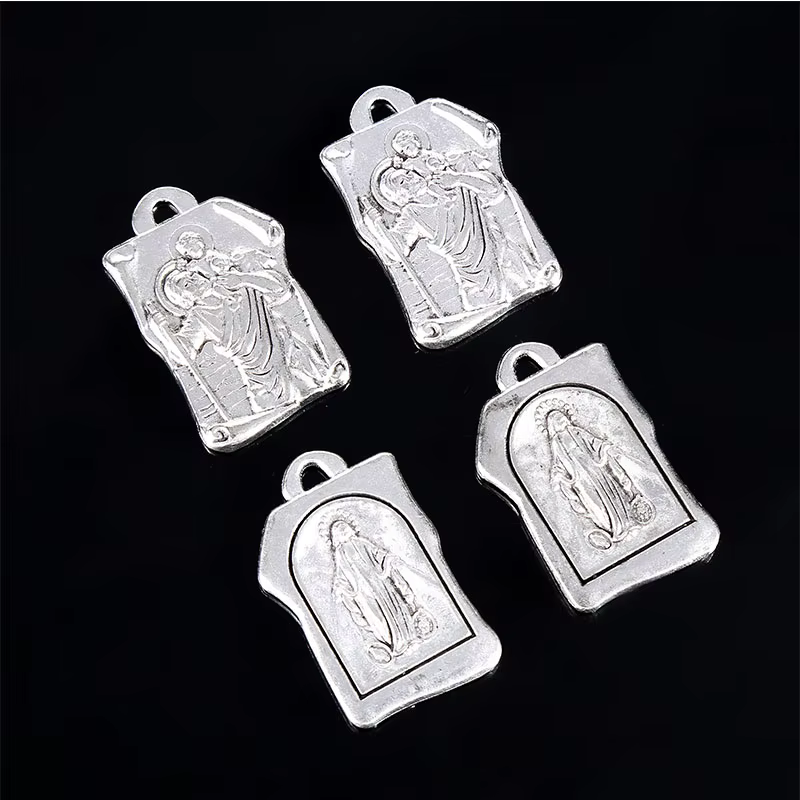 Pendentif religieux Saint Catholique Guadalupe Marie
