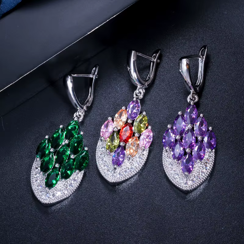 Boucles d'oreilles pendantes en zircon cubique pour femmes