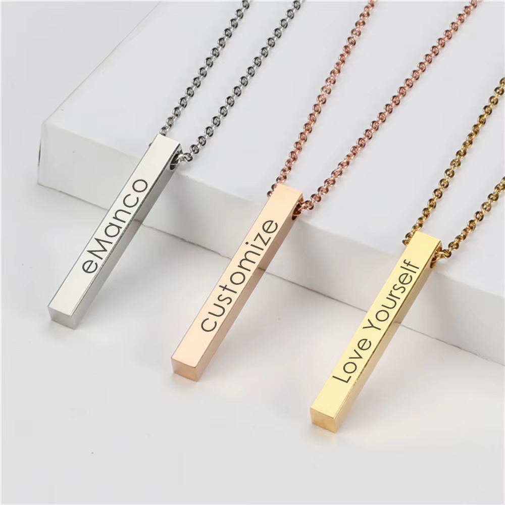 Collier personnalisé avec gravure sur quatre côtés EManco