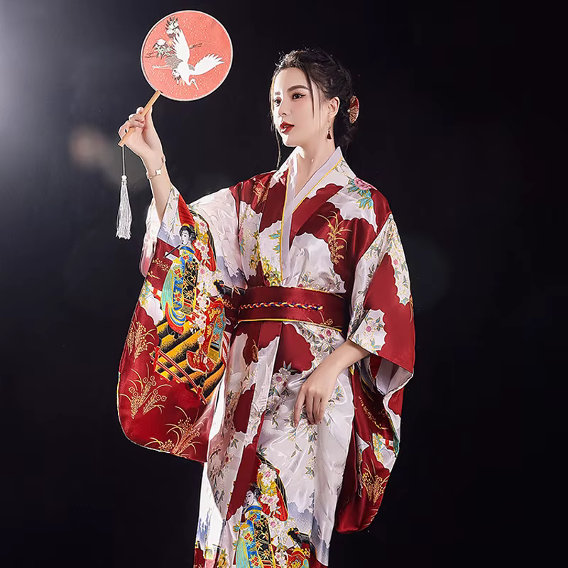 Kimono Yukata traditionnel japonais avec Obi