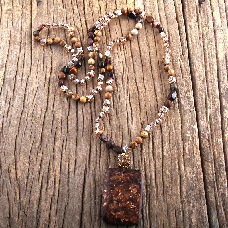 Collier Boho en cristal de charbon naturel de forme aléatoire