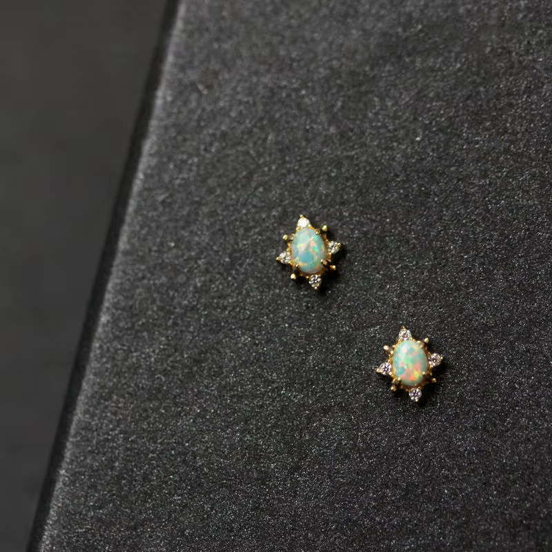 Boucles d'oreilles ovales en opale artificielle