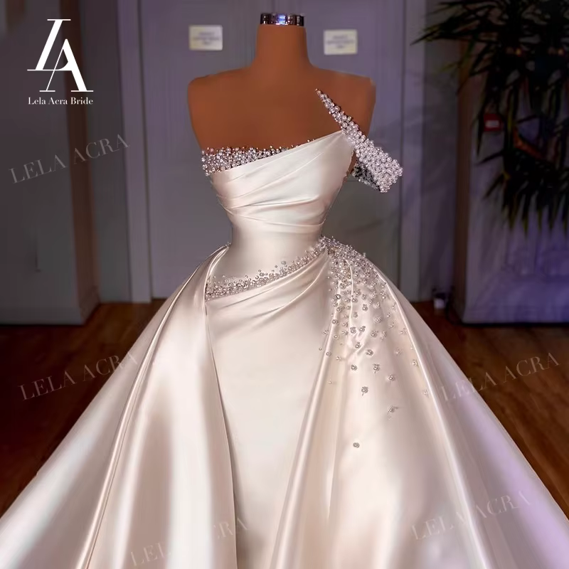 Robe de mariée LelaAcra en satin perlé 2026 3-en-1