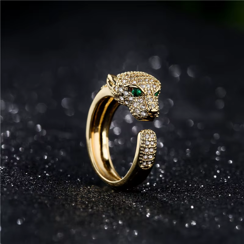 Bague en forme d'animal incrusté de CZ
