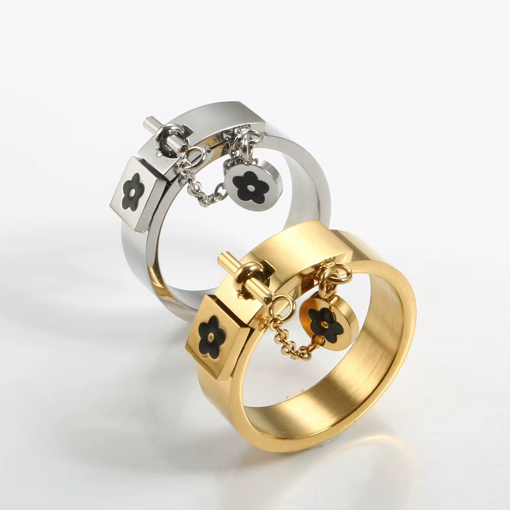 Bague de luxe en acier inoxydable plaqué or
