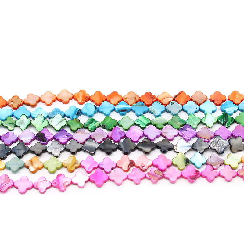 Pendentif de perles en nacre naturelle