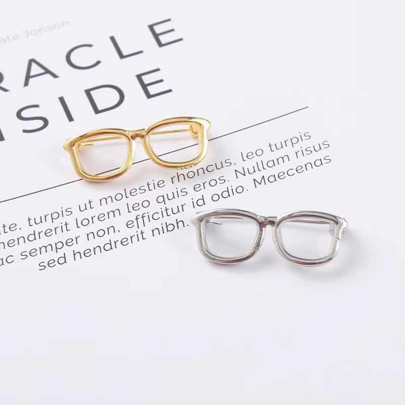Épingles à lunettes créatives en émail