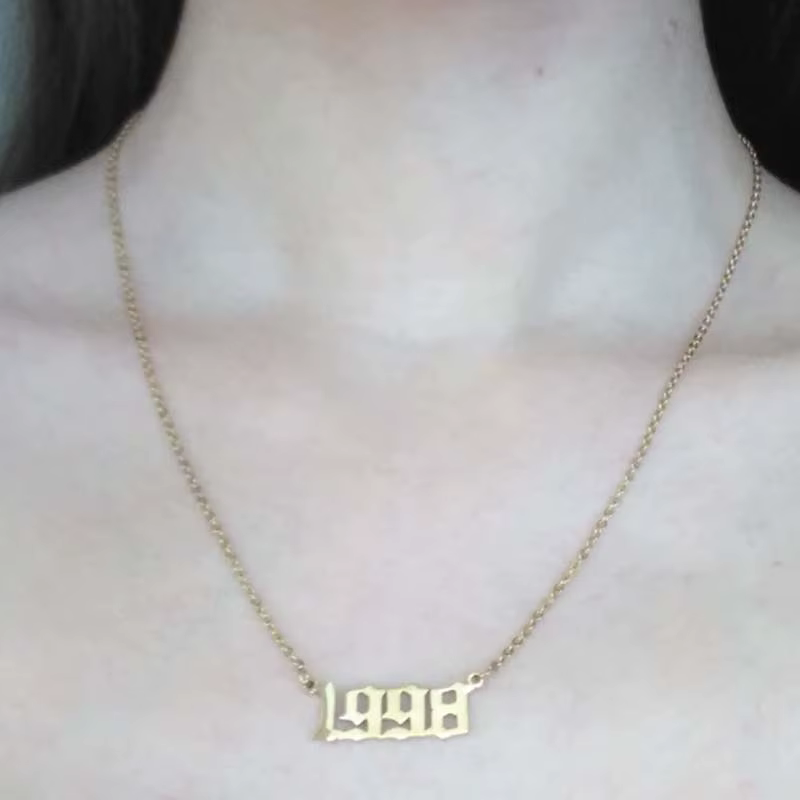 Jisensp femmes personnaliser collier spécial Date année numéro colliers pendentifs 1994 1999 de 1980 à 2024 bijoux à la mode cadeau
