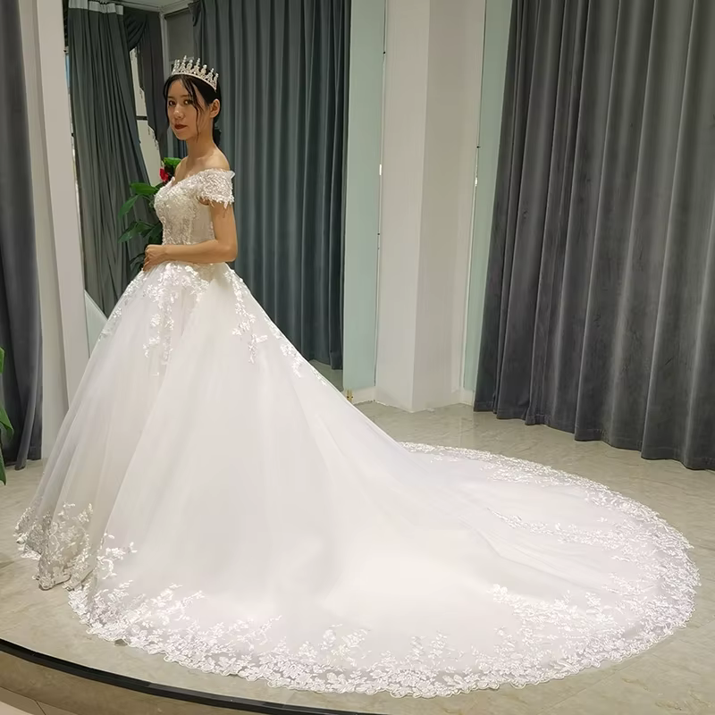 6804 robe de mariée personnalisée épaules dénudées vintage élégant dentelle appliques célébrité princesse prix réel