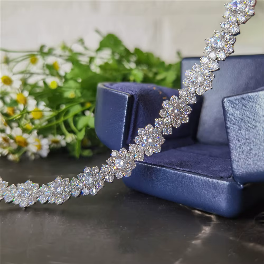Bracelet en diamant de laboratoire de fleurs de luxe pour femmes