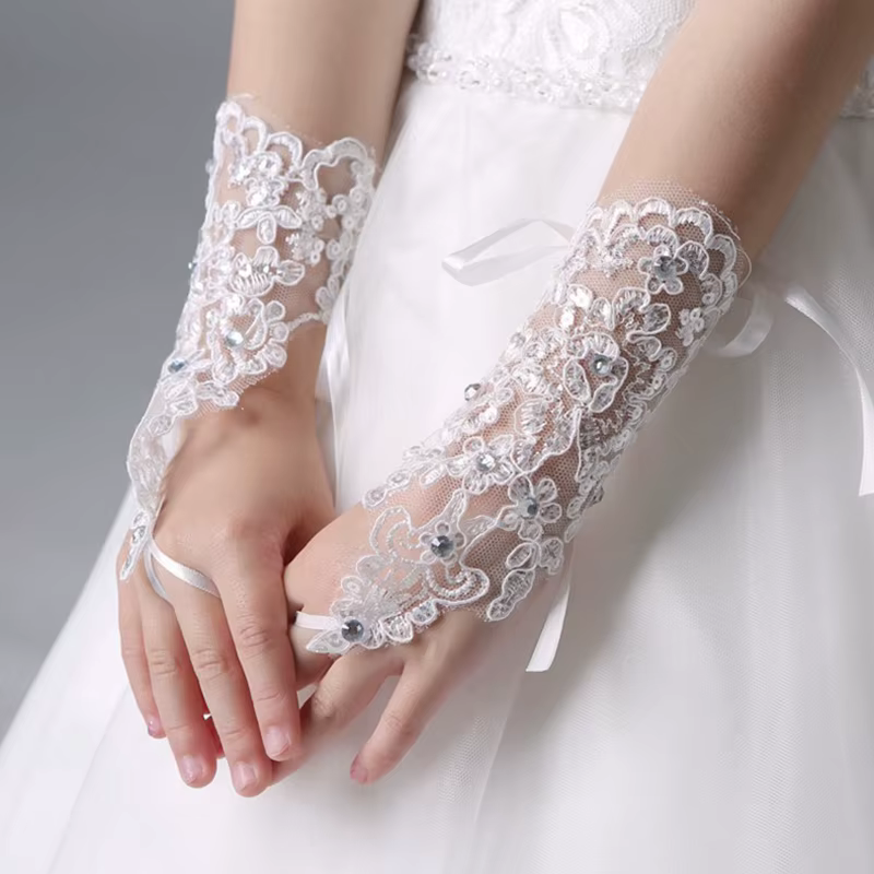 2019 mode beauté fille rouge blanc sans doigts gants de mariage dentelle perlée pour accessoires
