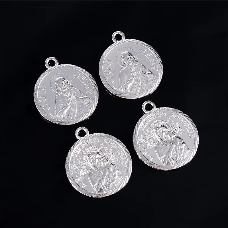 Pendentif religieux Saint Catholique Guadalupe Marie