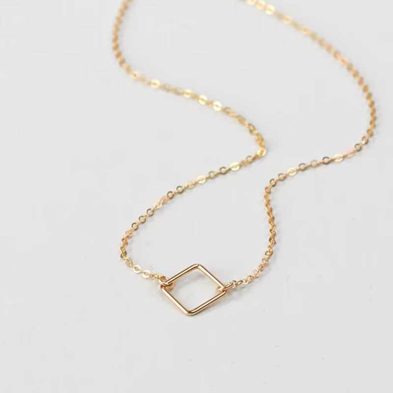 Collier carré bijoux faits à la main or rempli ras du cou pendentifs