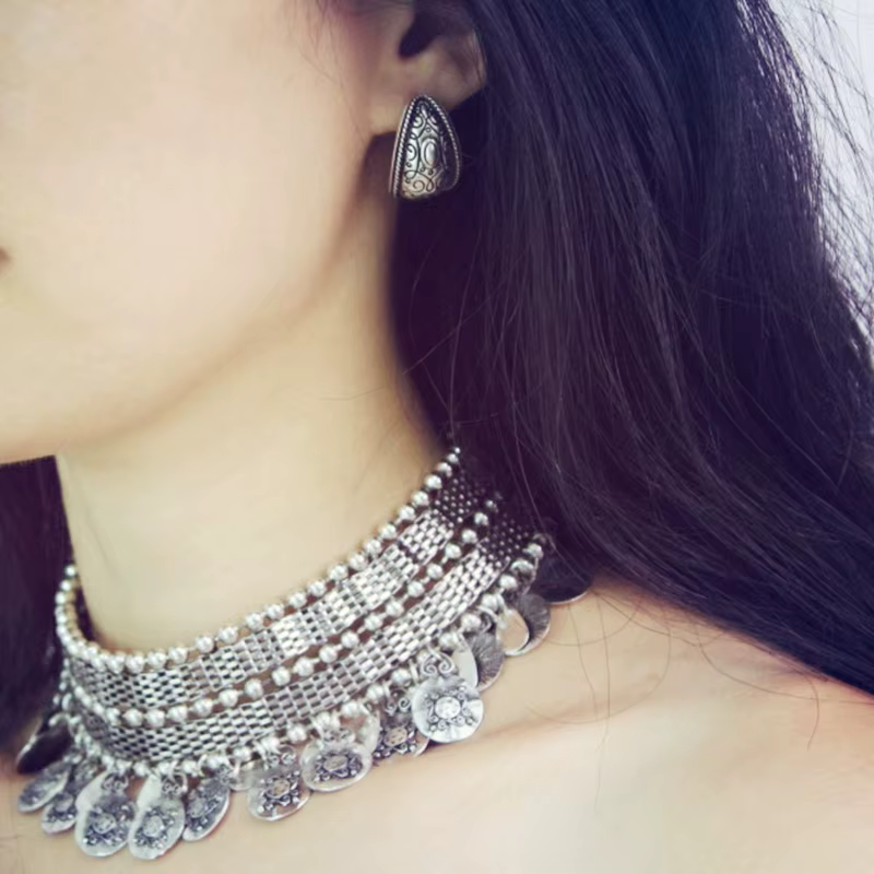 Collier épais avec pièce de monnaie tibétaine Tribal ethnique turque