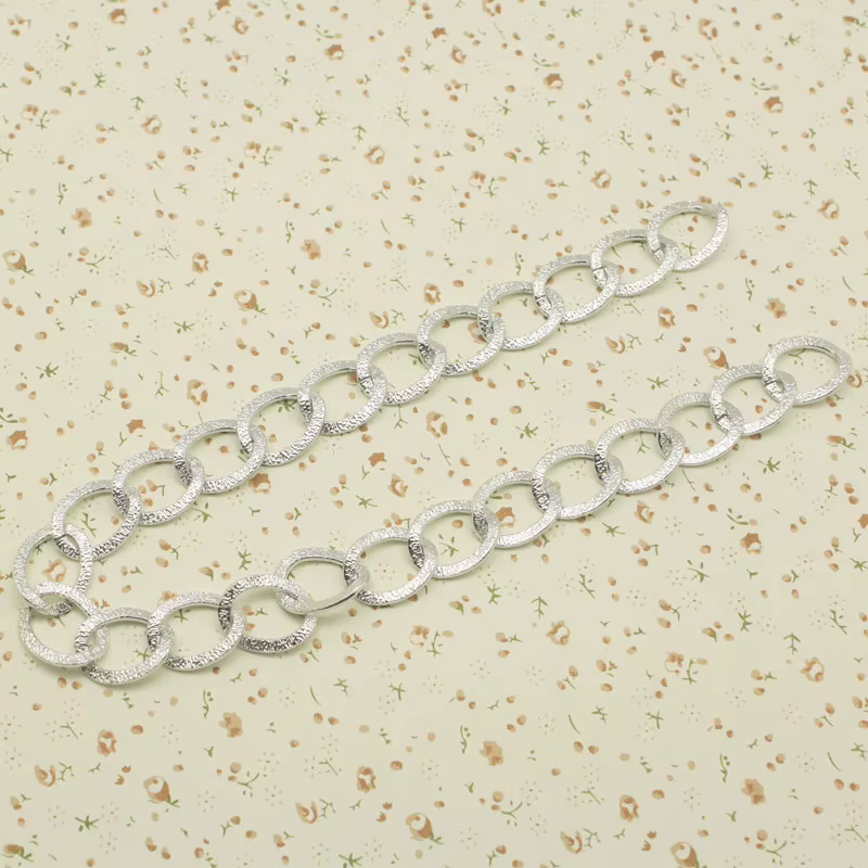 Chaîne de collier en aluminium et métal argenté A420