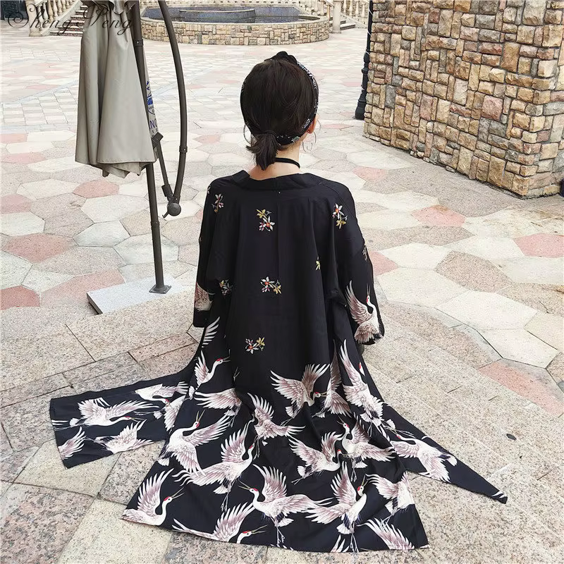 Kimono japonais robe traditionnelle japonaise