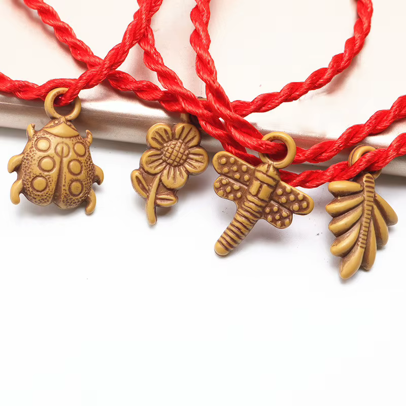 Bracelets porte-bonheur souvenirs de mariage pour femmes et enfants