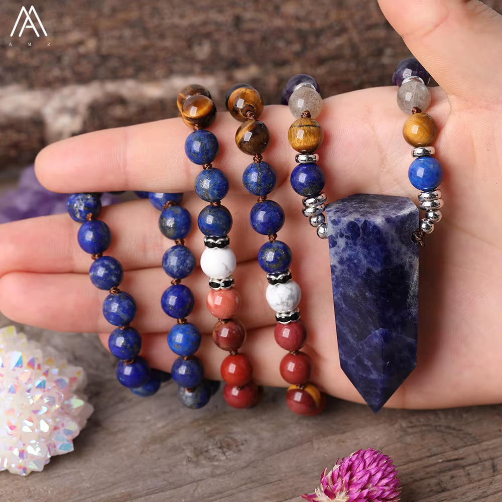 Pendentif en pierre de sodalite naturelle
