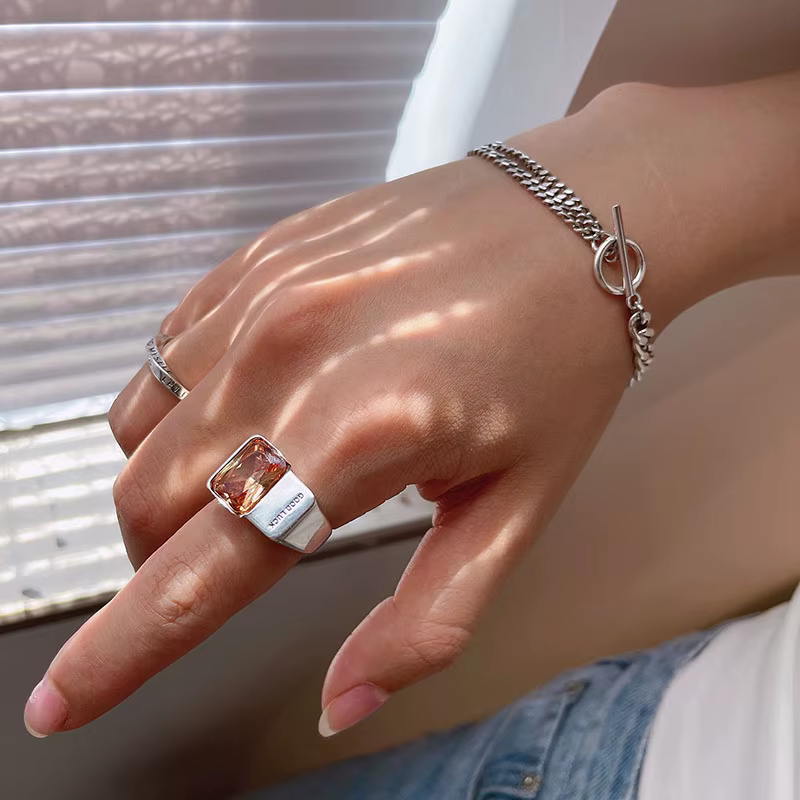 FOXANRY Argent Couleur Large Anneaux pour Femmes Nouveau À La Mode Élégant Vintage Simple Bonne Chance Zircon Partie Bijoux Cadeaux D'anniversaire