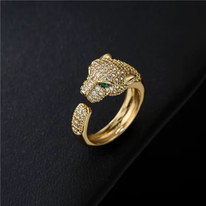 Bague en forme d'animal incrusté de CZ
