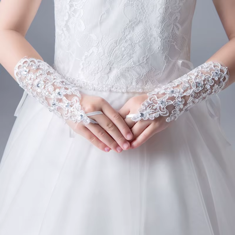 2019 mode beauté fille rouge blanc sans doigts gants de mariage dentelle perlée pour accessoires