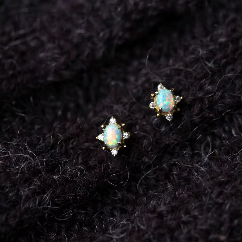 Boucles d'oreilles ovales en opale artificielle