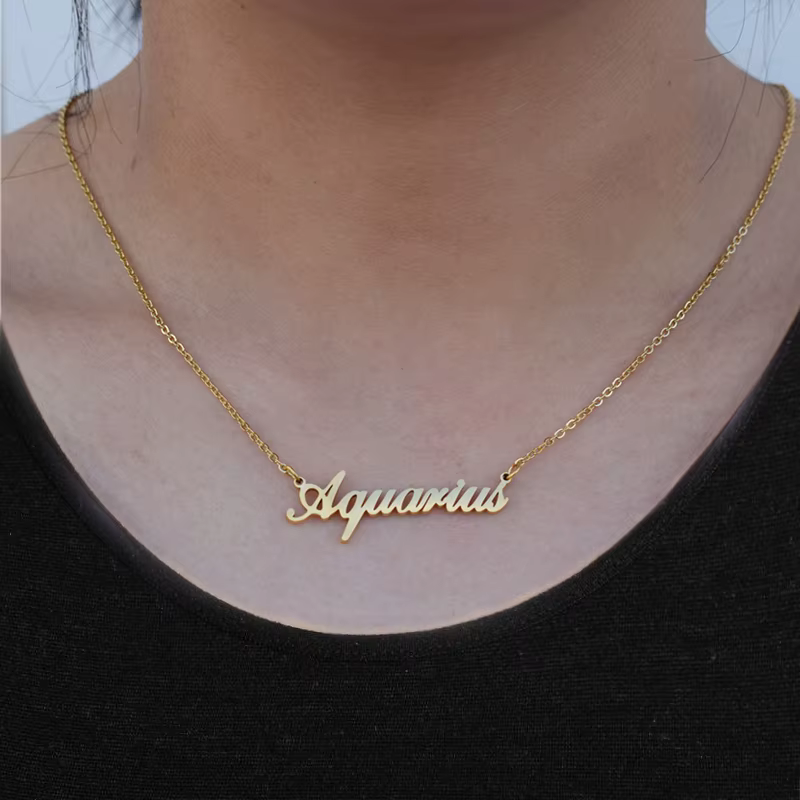 Collier avec les 12 constellations du zodiaque