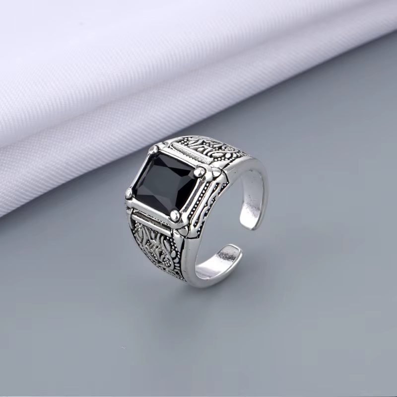 Bague rétro thaïlandaise en argent et cristal noir pour hommes