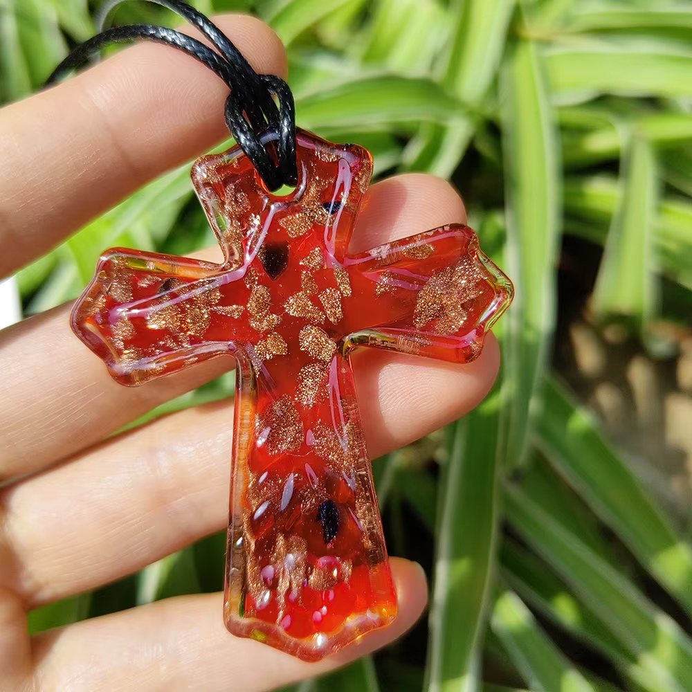 Collier Vintage en verre transparent en forme de croix