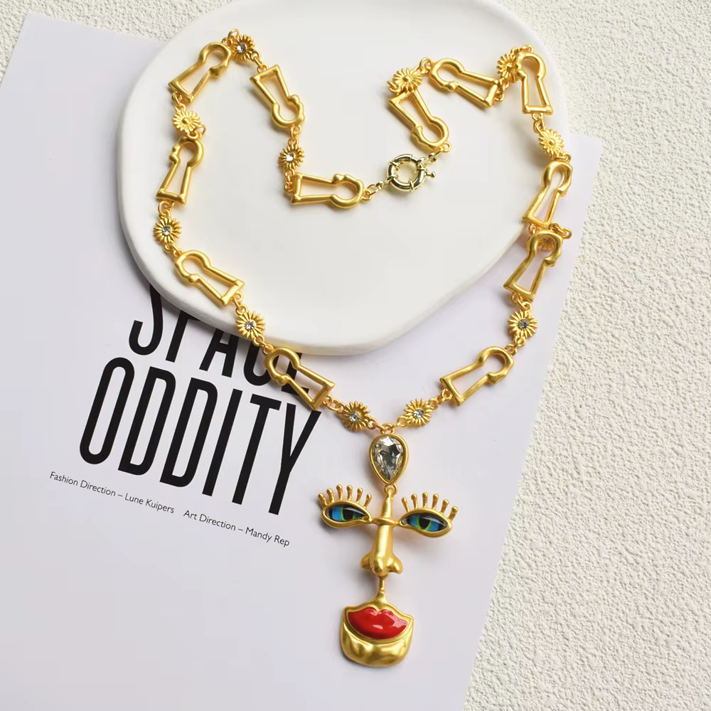Collier avec pendentif yeux en métal de Style Baroque pour femmes