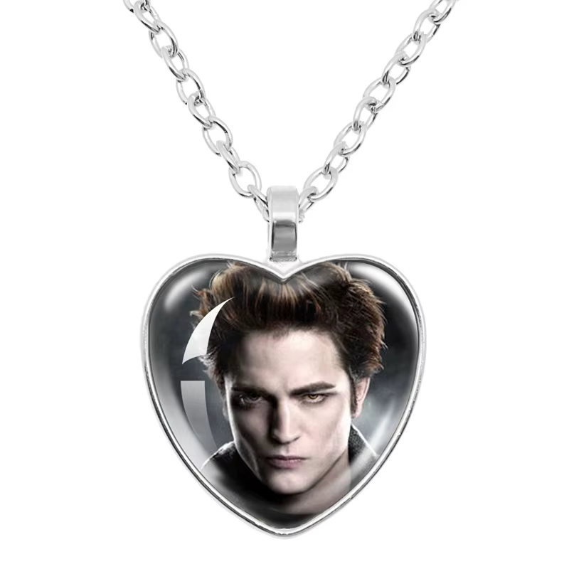 Film Bella Edward Jacob Renesmee pendentif collier verre Cabochon crépuscule personnage chaîne fille femmes bijoux de mode