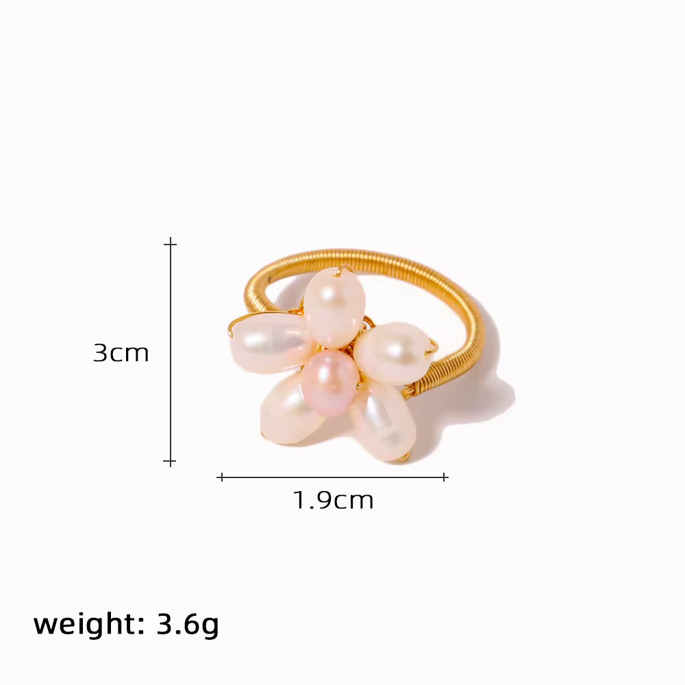 Bague en perles d'eau douce naturelles