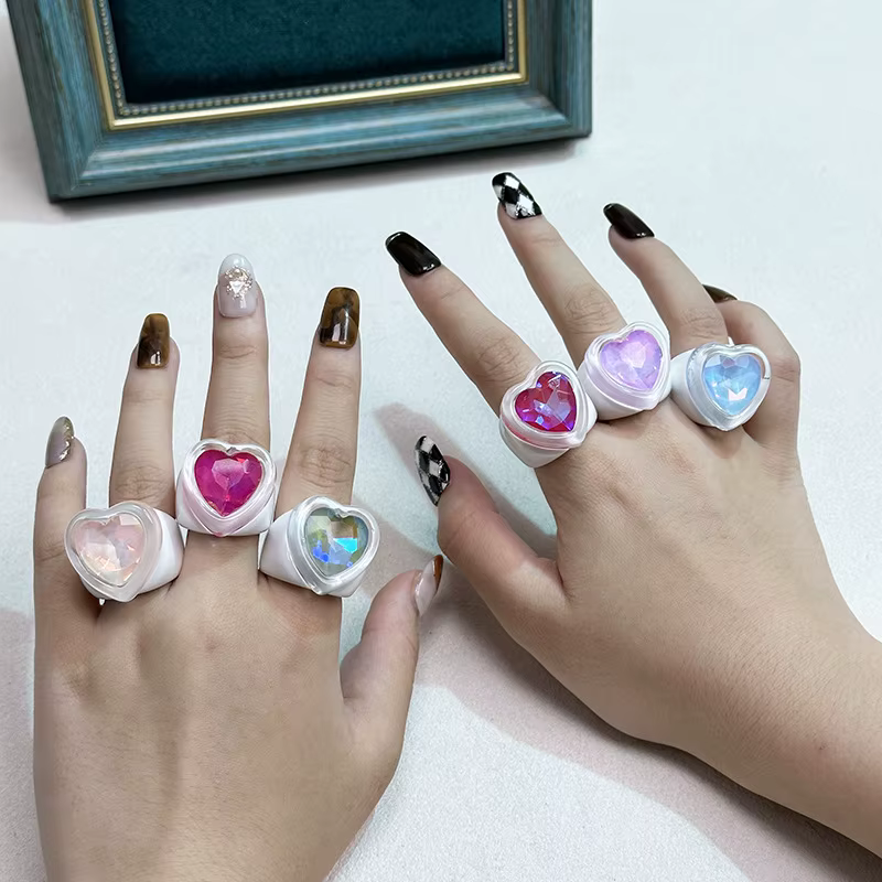 Nouvelle bague en diamant scintillant de la série en forme de cœur